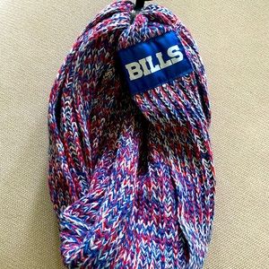 Buffalo bills knit scarf.